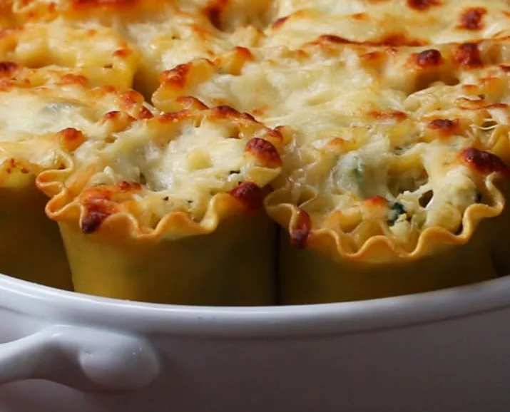 Tasty Spinach-Artichoke Lasagna Roll-Ups