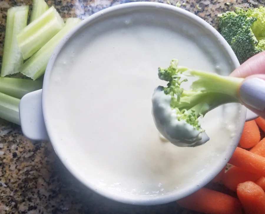 Greek Garlic Sauce (Scordalia)