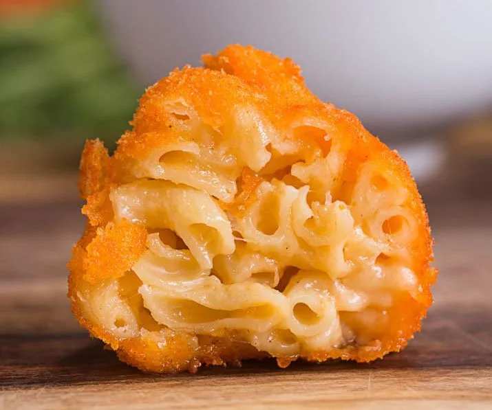 Cheese Puffs Mac ’N’ Cheeseballs