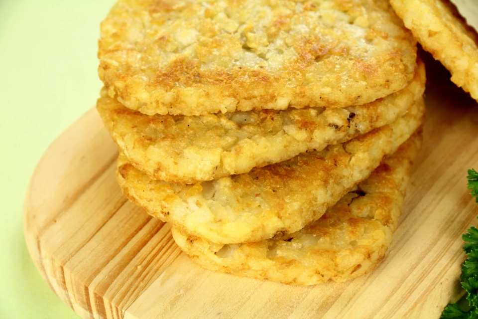 Cheesy Crispy Healthier Hash Browns