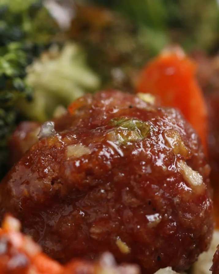 Tasty Orange-Glazed Meatballs And Veggies